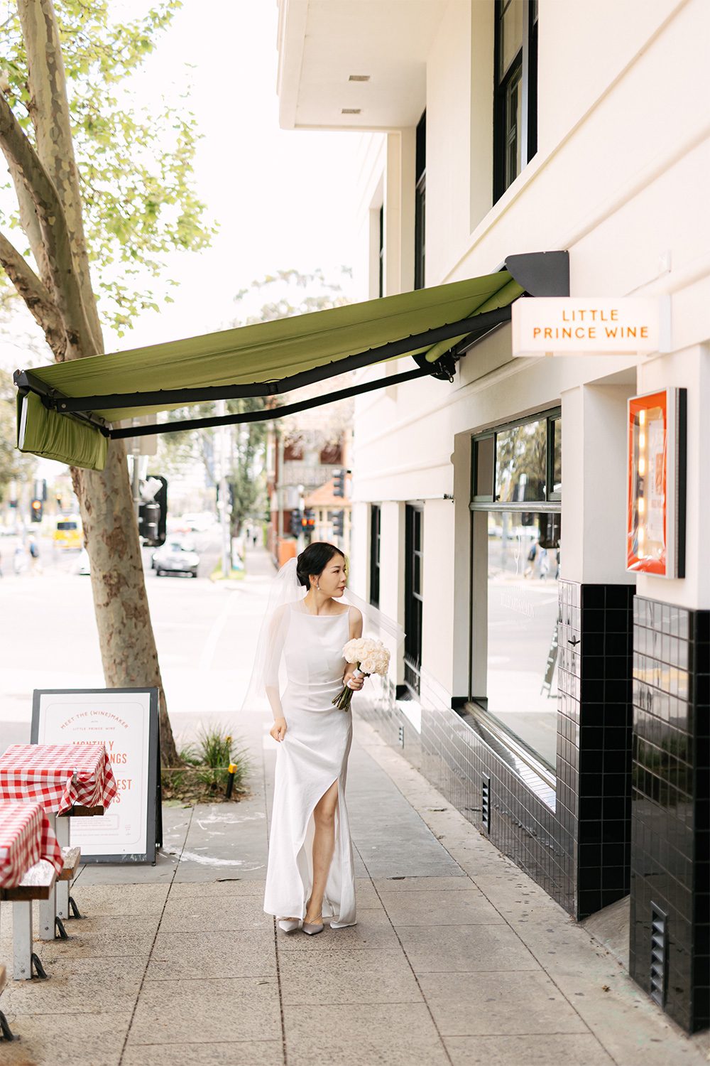 Melbourne Yarra River Wedding Photography – Shooting Scenes by the Riverbank