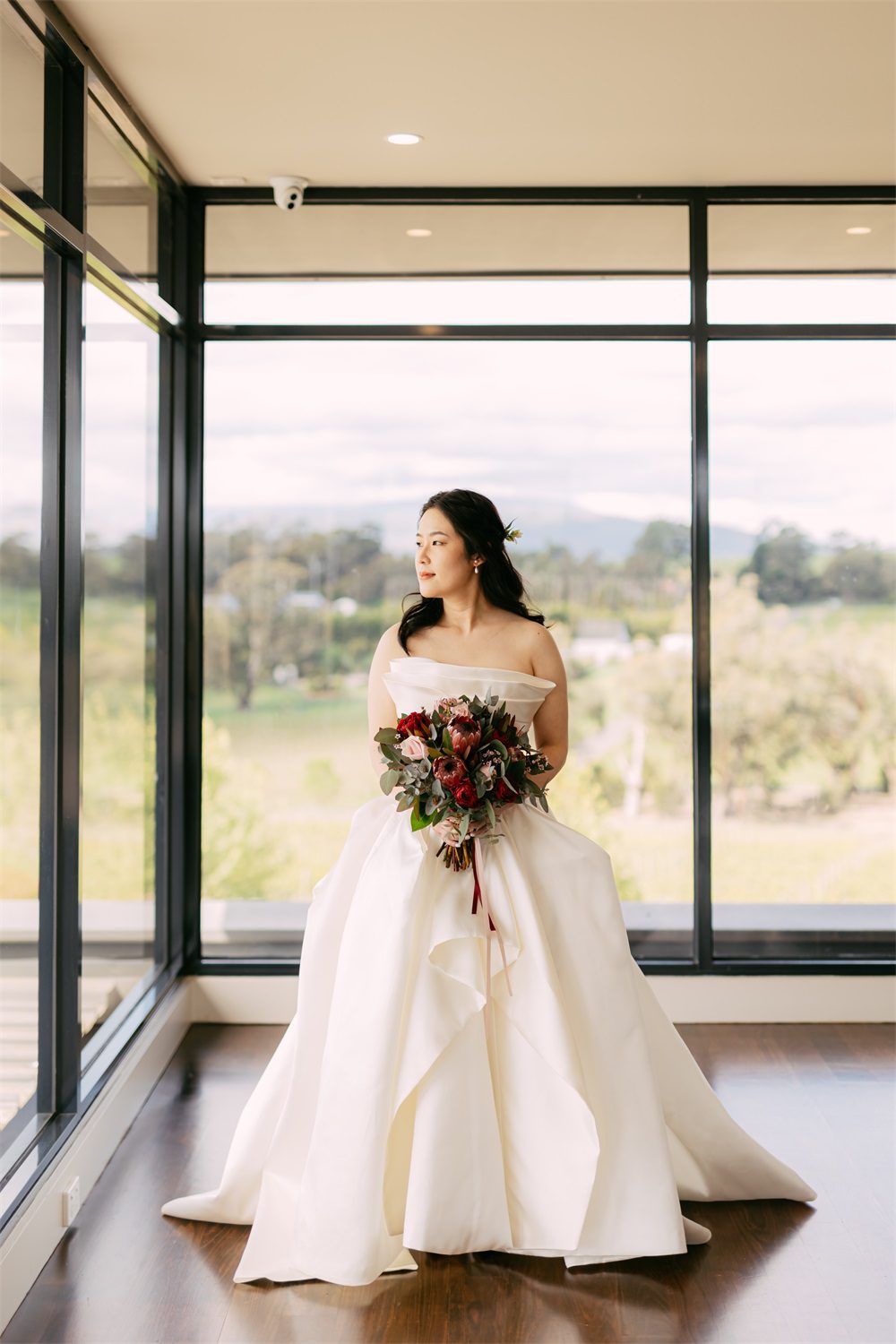 Melbourne wedding photography – Elegant style of lace wedding dress