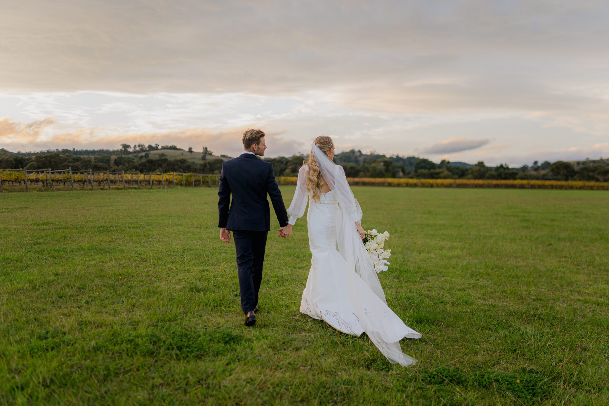 Brittney & Alistair’s wedding at Acacia Ridge Winery