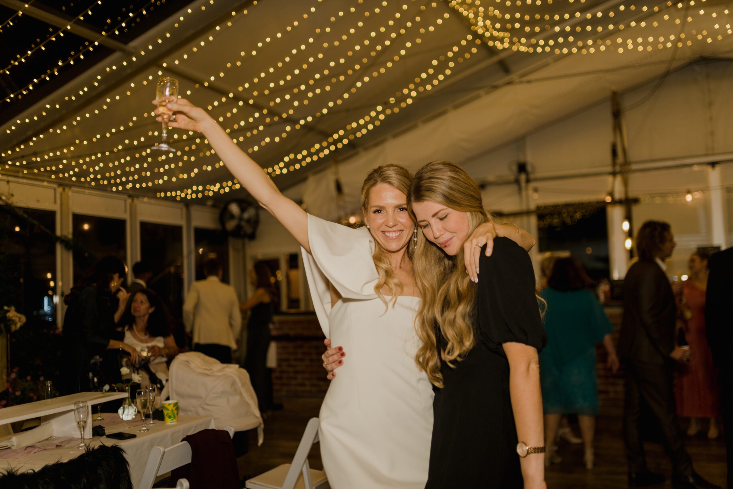 The efficiency of outdoor scene switching for wedding photography in Melbourne has been improved